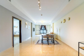 Huge 1-Bedroom Apartment in Al Jaddaf Near Metro 11 mins from Trade Fair